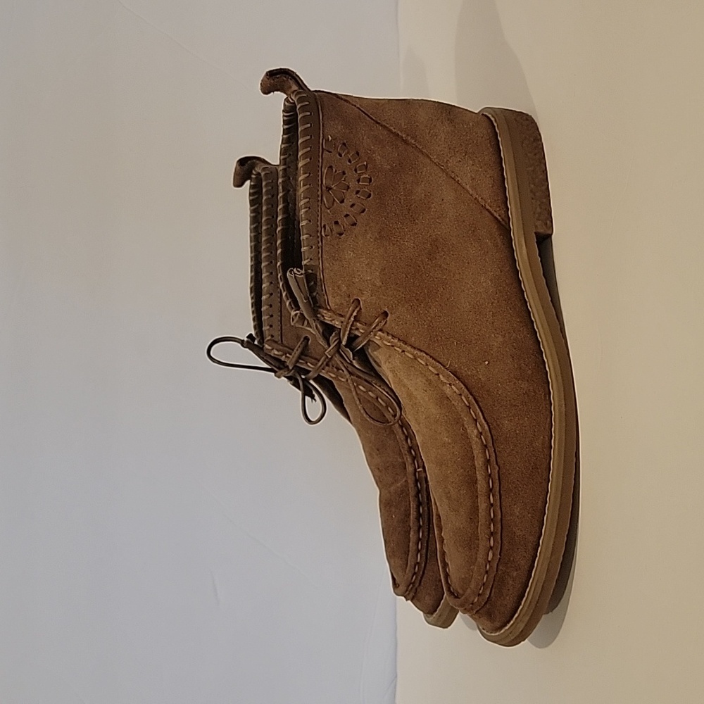 Jack Roger's Chukka Boot 9.5 brown ankle boots suede chestnut boots whipstich